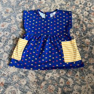 VGUC Hannah Andersson size 100 (4) blue floral tunic top w/pockets